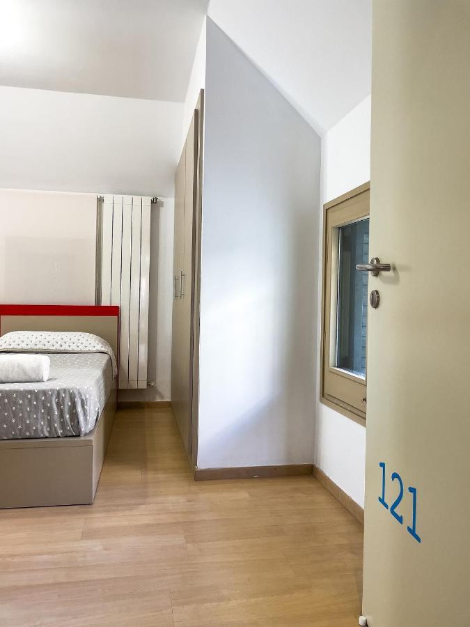 Leevin Student Barcelona Apartment Exterior photo